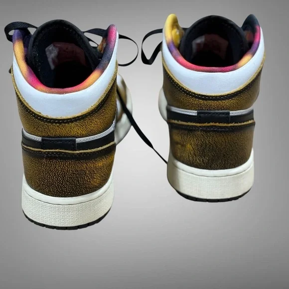 Nike Air Jordan 1 Mid SE "Wear Away" sneakers Size 4.5 Youth Authentic - Picture 6 of 12